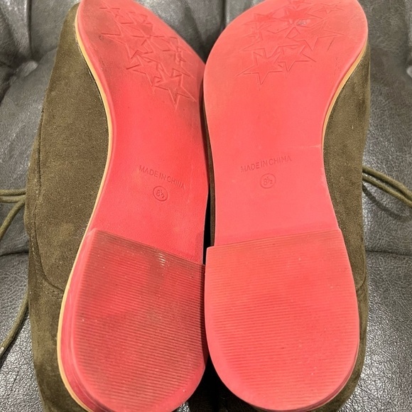 Women’s American Rag Olive Green Suede Oxford Size 8 1/2 - Picture 8 of 9